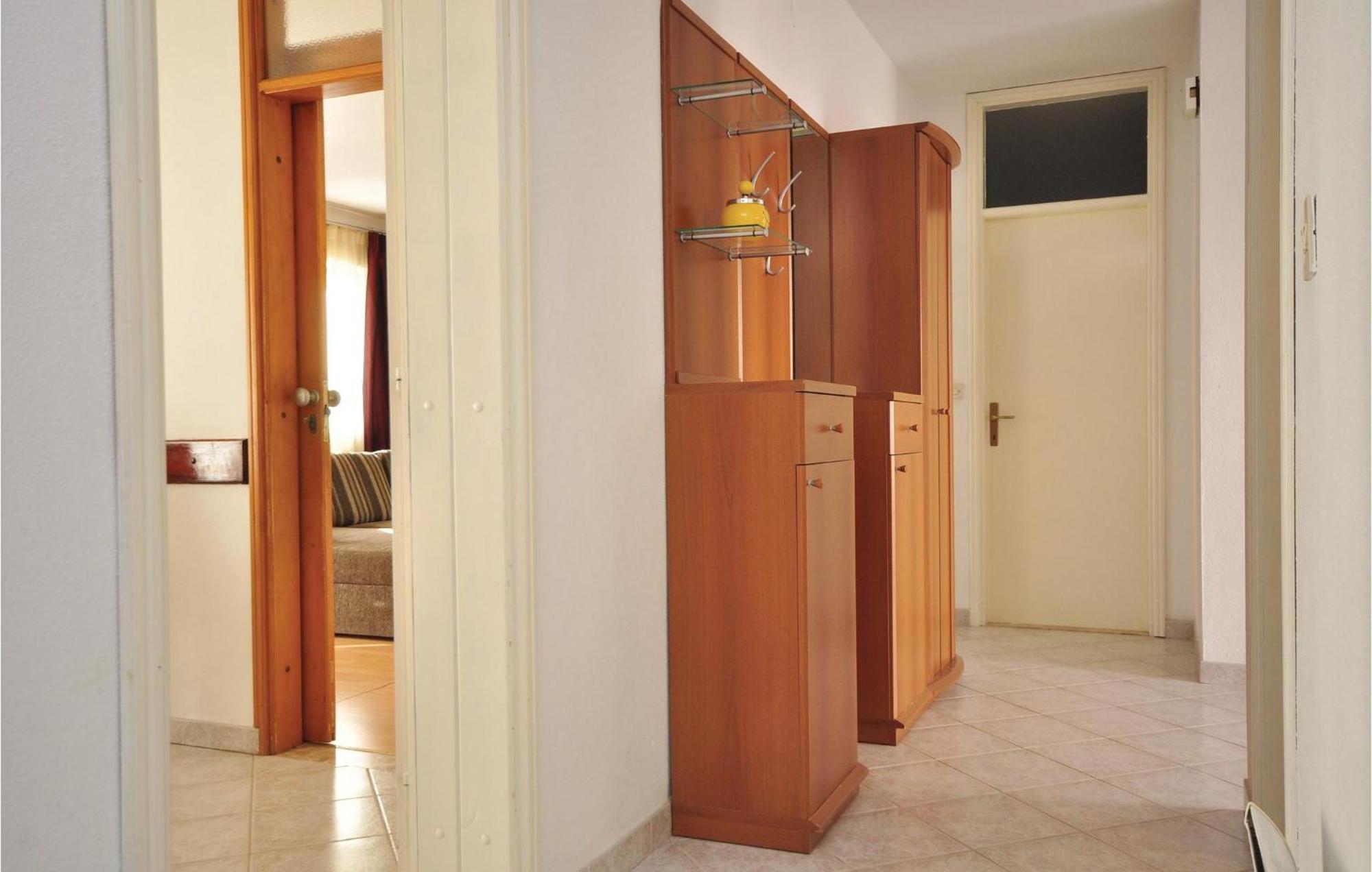 3 Bedroom Awesome Apartment In Пучища Екстер'єр фото