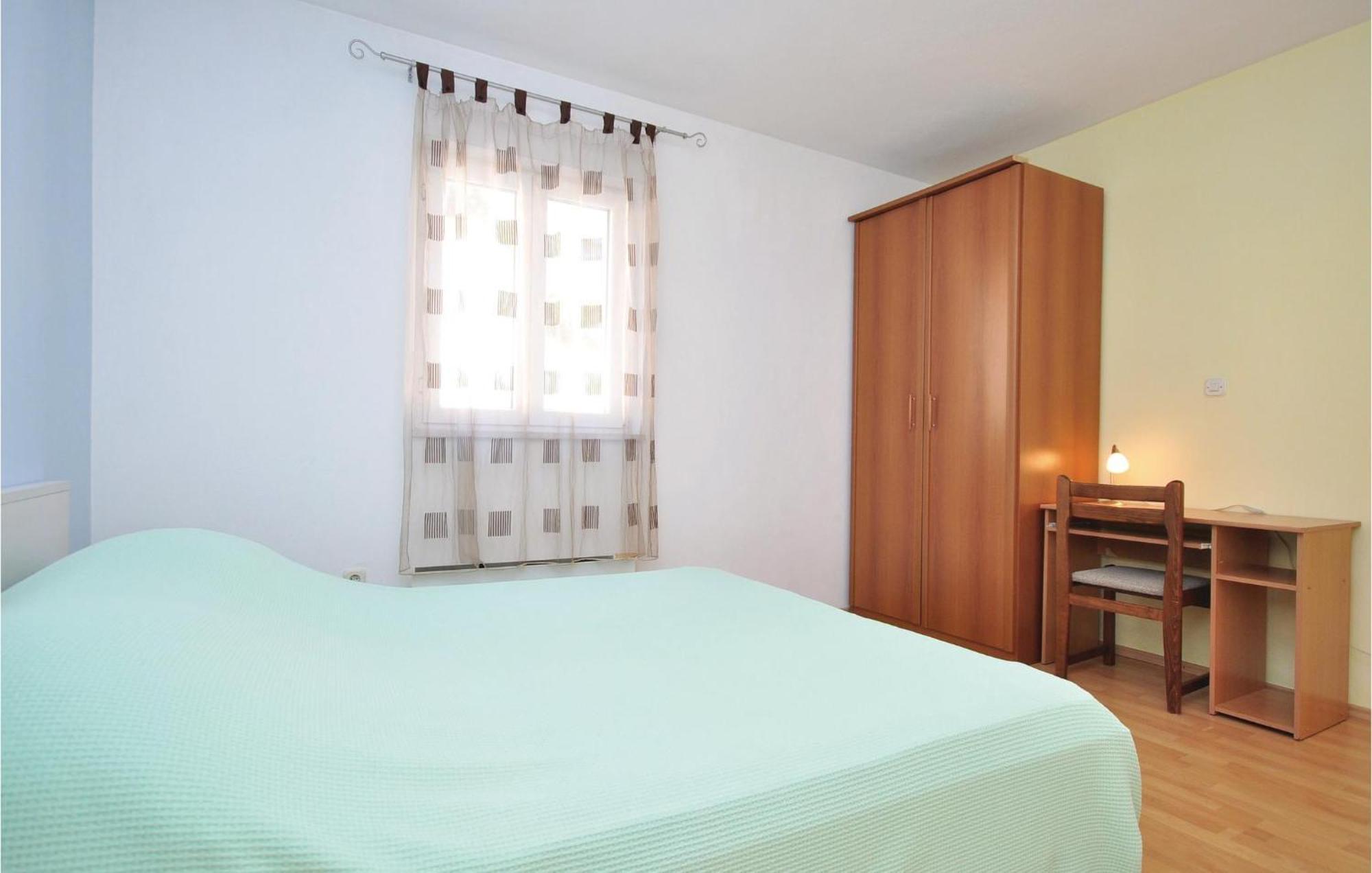 3 Bedroom Awesome Apartment In Пучища Екстер'єр фото